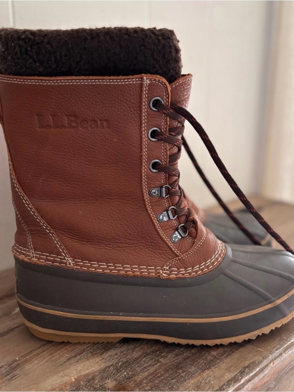 LL Bean Insulated Tumbled Leather Waterproof Snow Duck Boots - Size 11